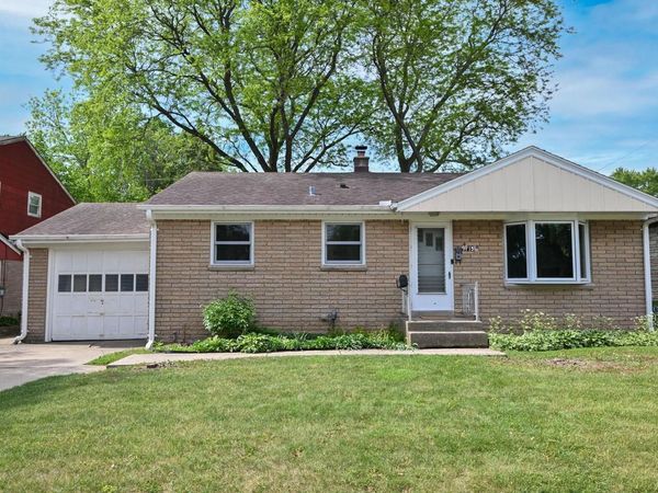 1715 Monroe AVENUE, South Milwaukee, WI 53172