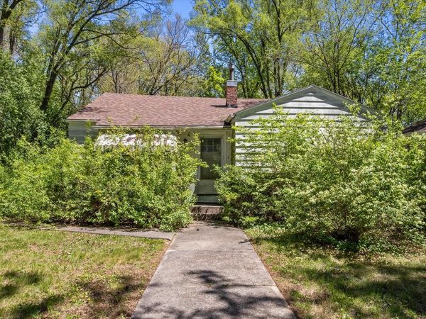 N2404 Loverture DRIVE, Burlington, WI 53105