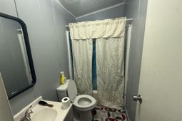 102 S Pinckney photo 4