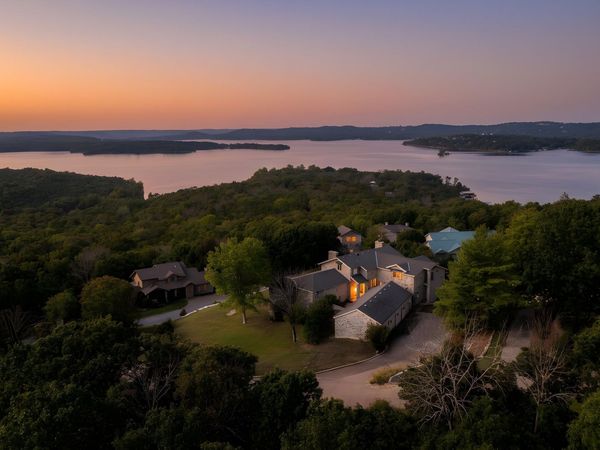 14 Dalton Circle , Branson, MO 65616
