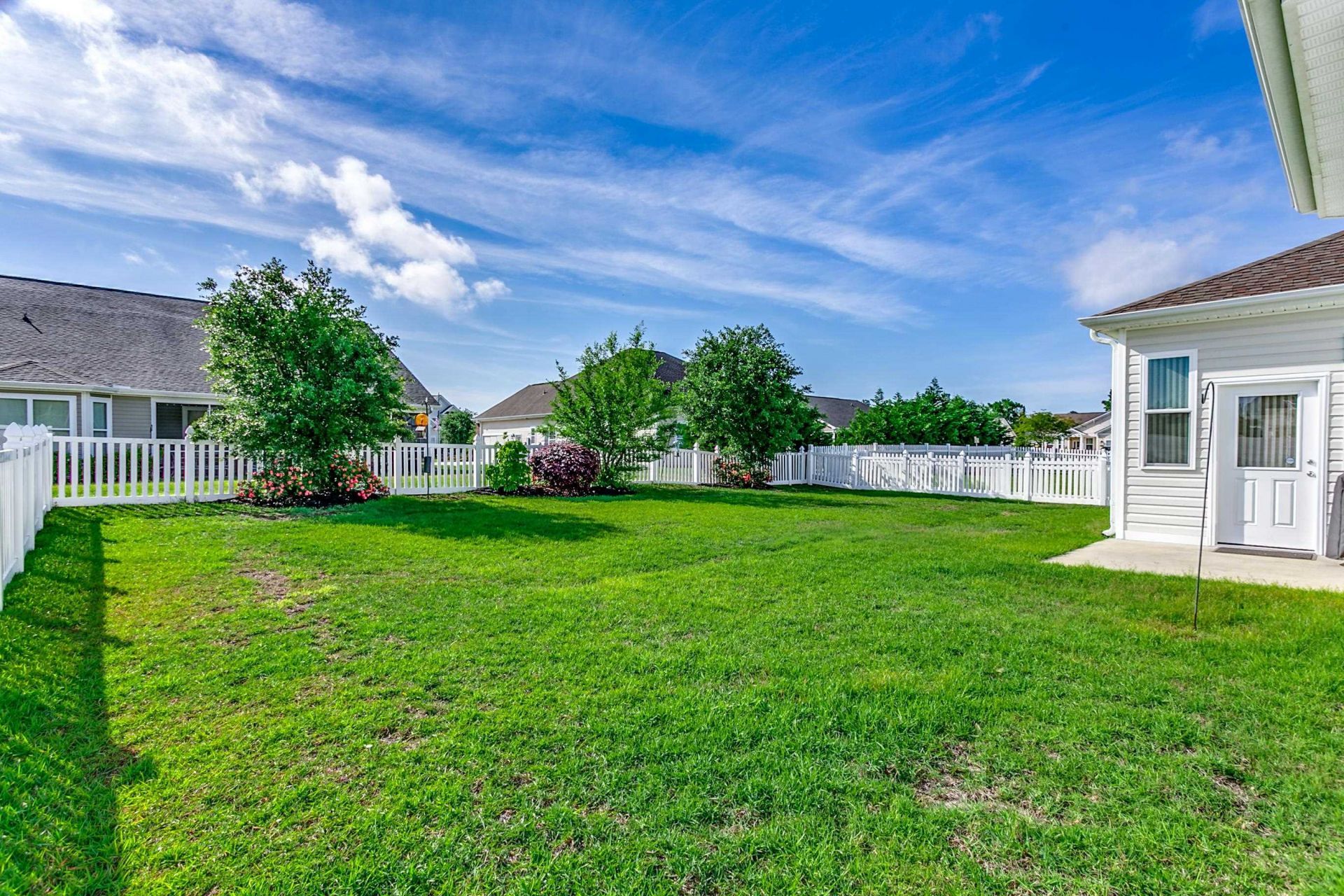 628 Lafayette Park Dr.  Photo 27
