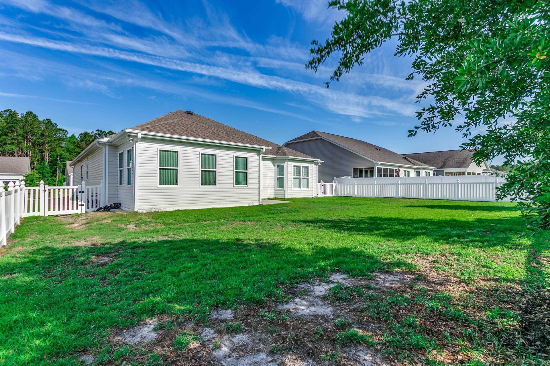 628 Lafayette Park Dr.  Photo 29