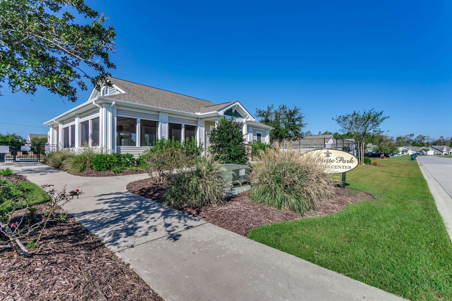 628 Lafayette Park Dr.  Photo 32