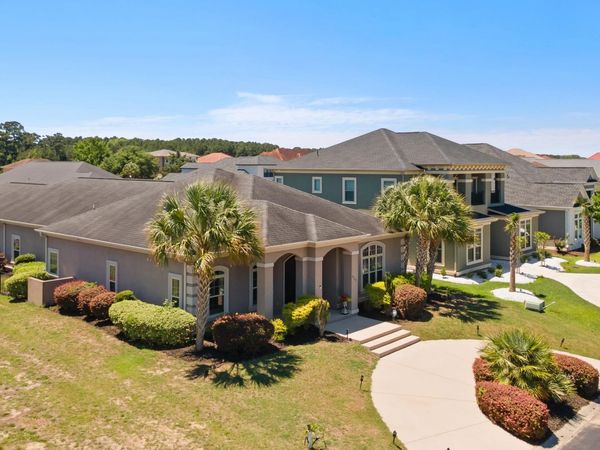 809 Bluffview Dr., Myrtle Beach, SC 29579