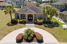 809 Bluffview Dr.  photo 4