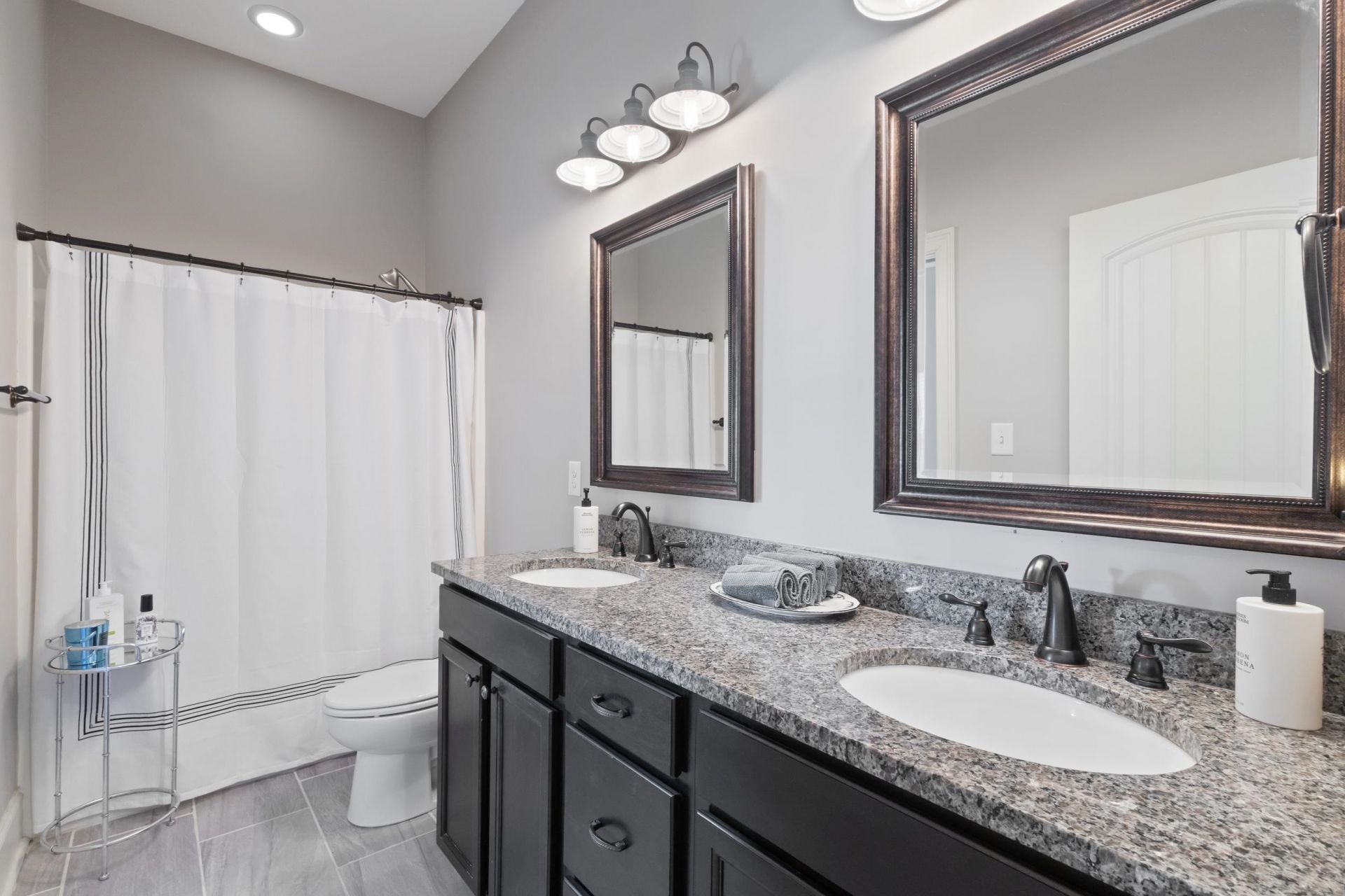 809 Bluffview Dr.  Photo 27