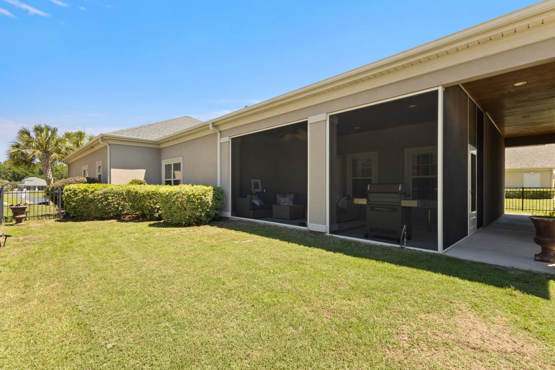809 Bluffview Dr.  Photo 44