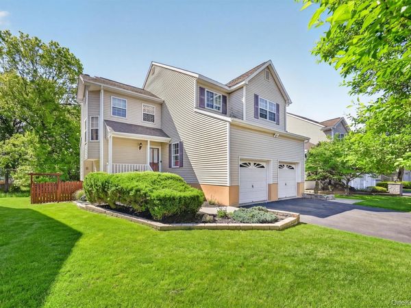 20 Alexander Drive , Washingtonville, NY 10992