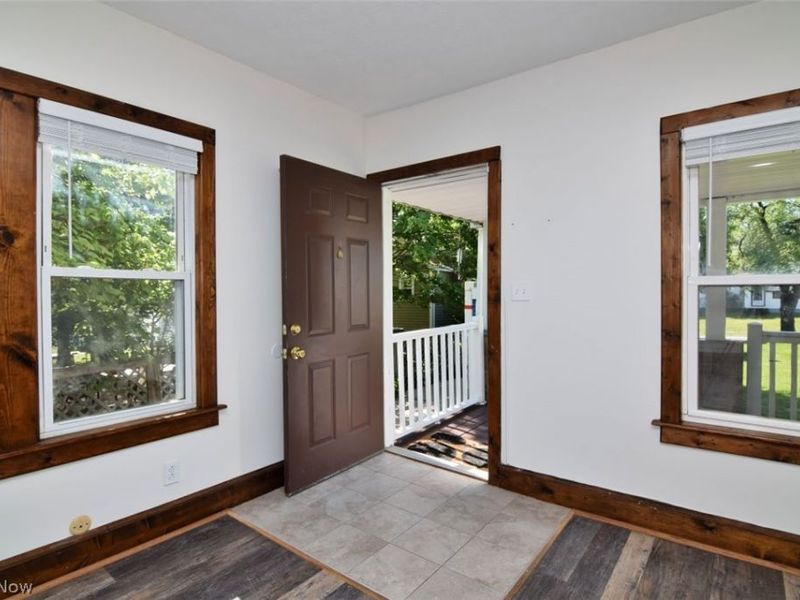 4418 Lincoln Avenue , Parma, OH 44134 Photo 5