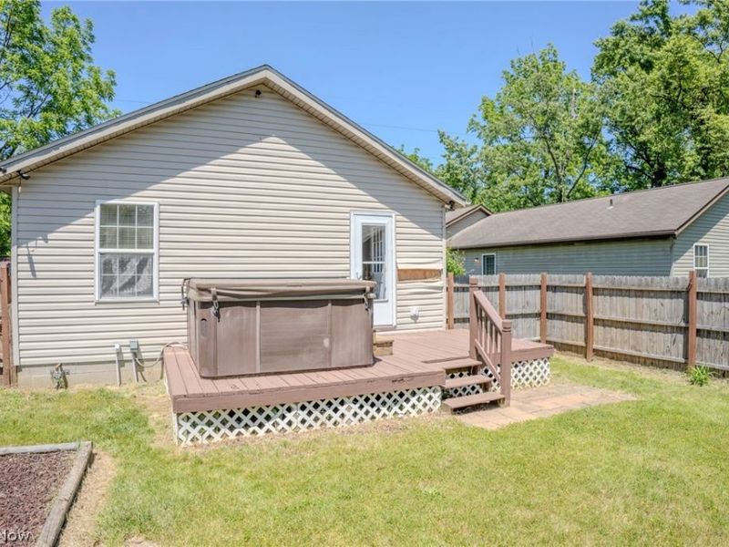 906 Ivor Avenue , Akron, OH 44314 Photo 15