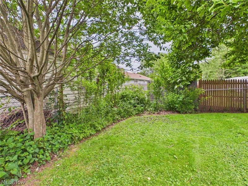 1207 Havana Place NE, Canton, OH 44714 Photo 31