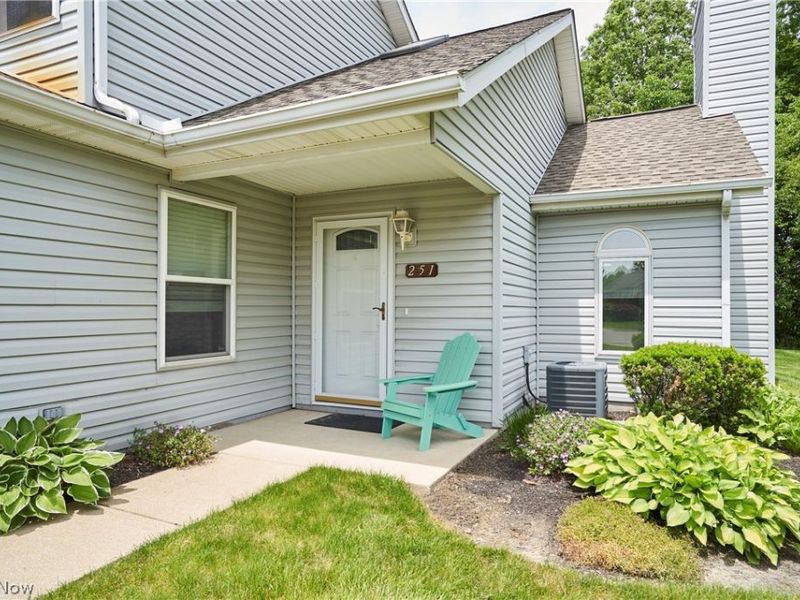 251 Westberry Circle, Tallmadge, OH 44278 Photo 3