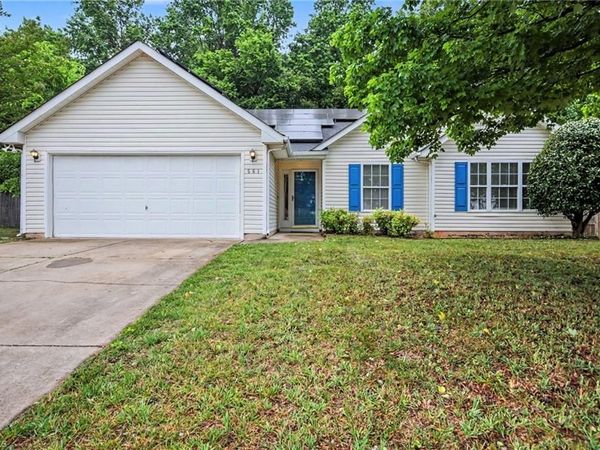 561 Whistling Swan Drive , Greensboro, NC 27406