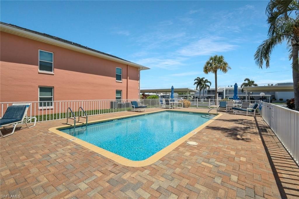 4550 SE 5th Pl , Unit 202, Cape Coral, FL 33904 Photo