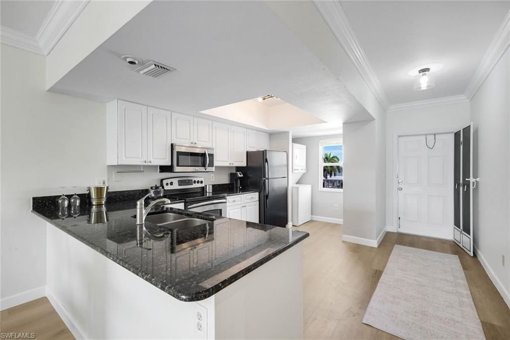4550 SE 5th Pl , Unit 202, Cape Coral, FL 33904 Photo