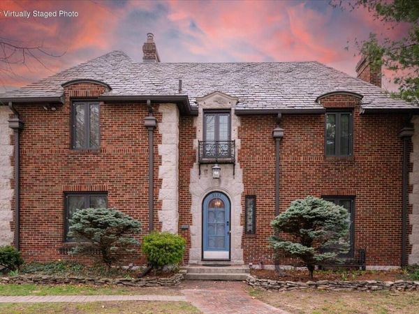2157 Shenandoah Road, Toledo, OH 43607