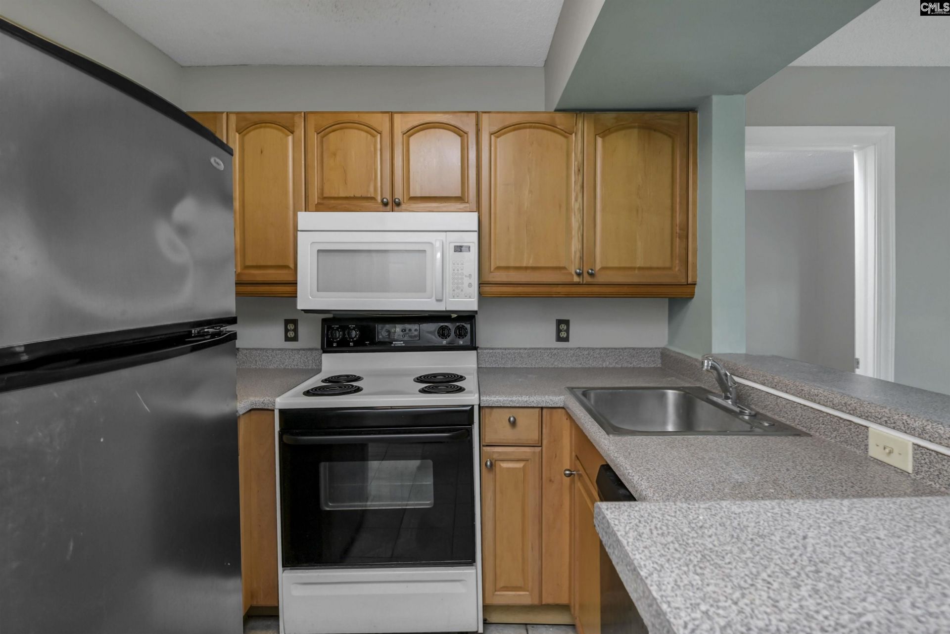 1600 Park Circle  Photo 9