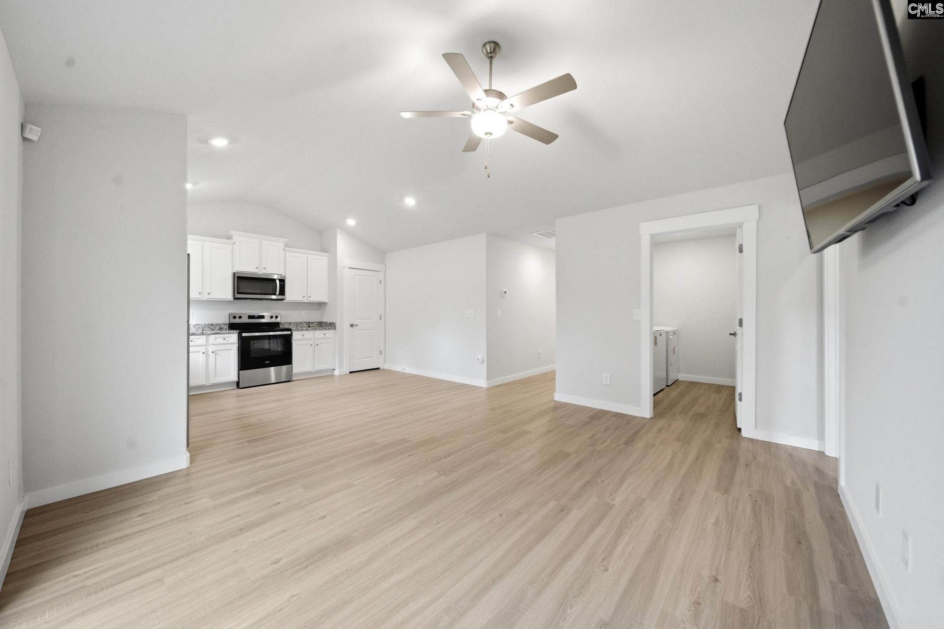 1676 Hidden Garden Lane  Photo 10