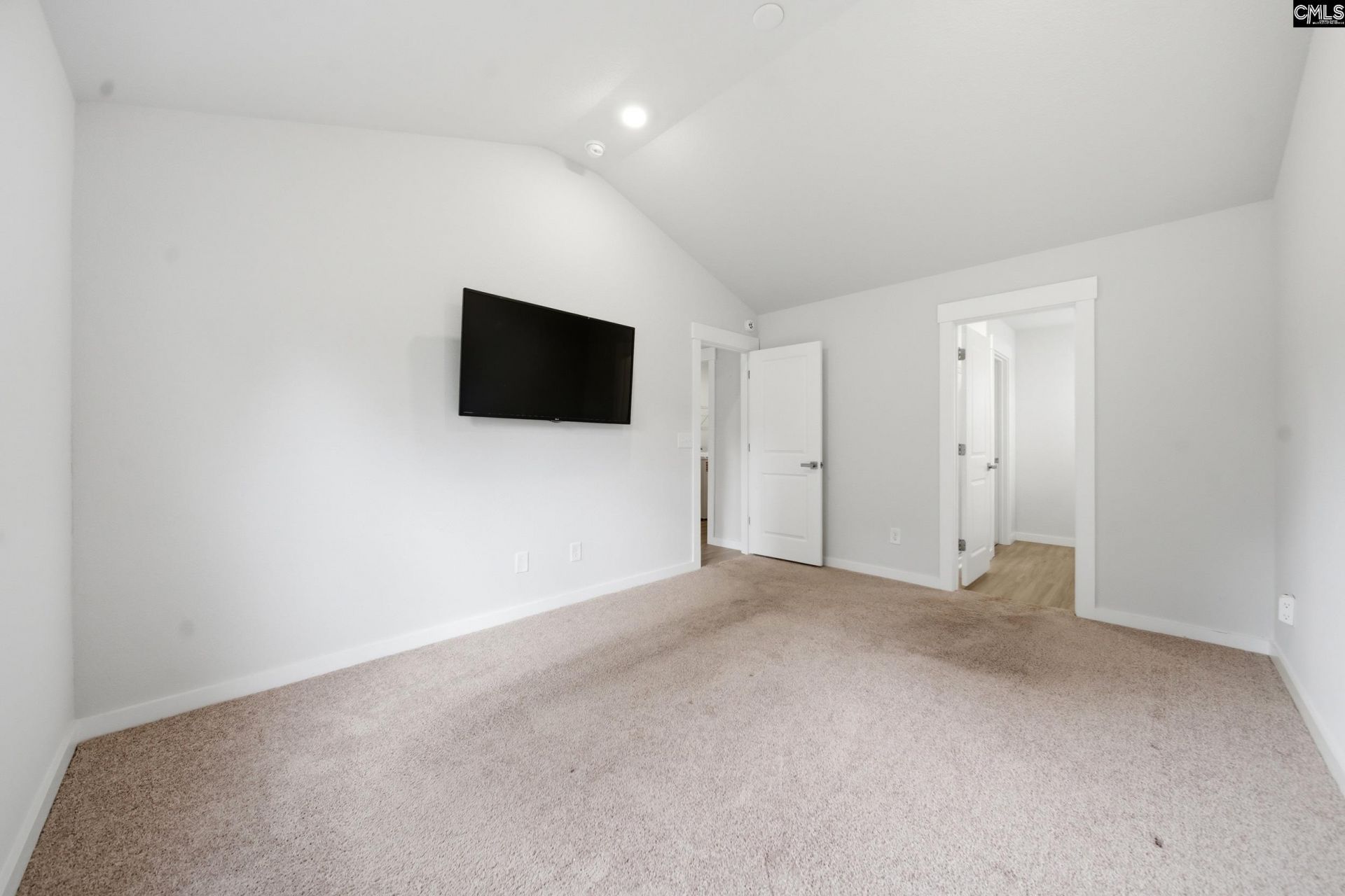 1676 Hidden Garden Lane  Photo 12