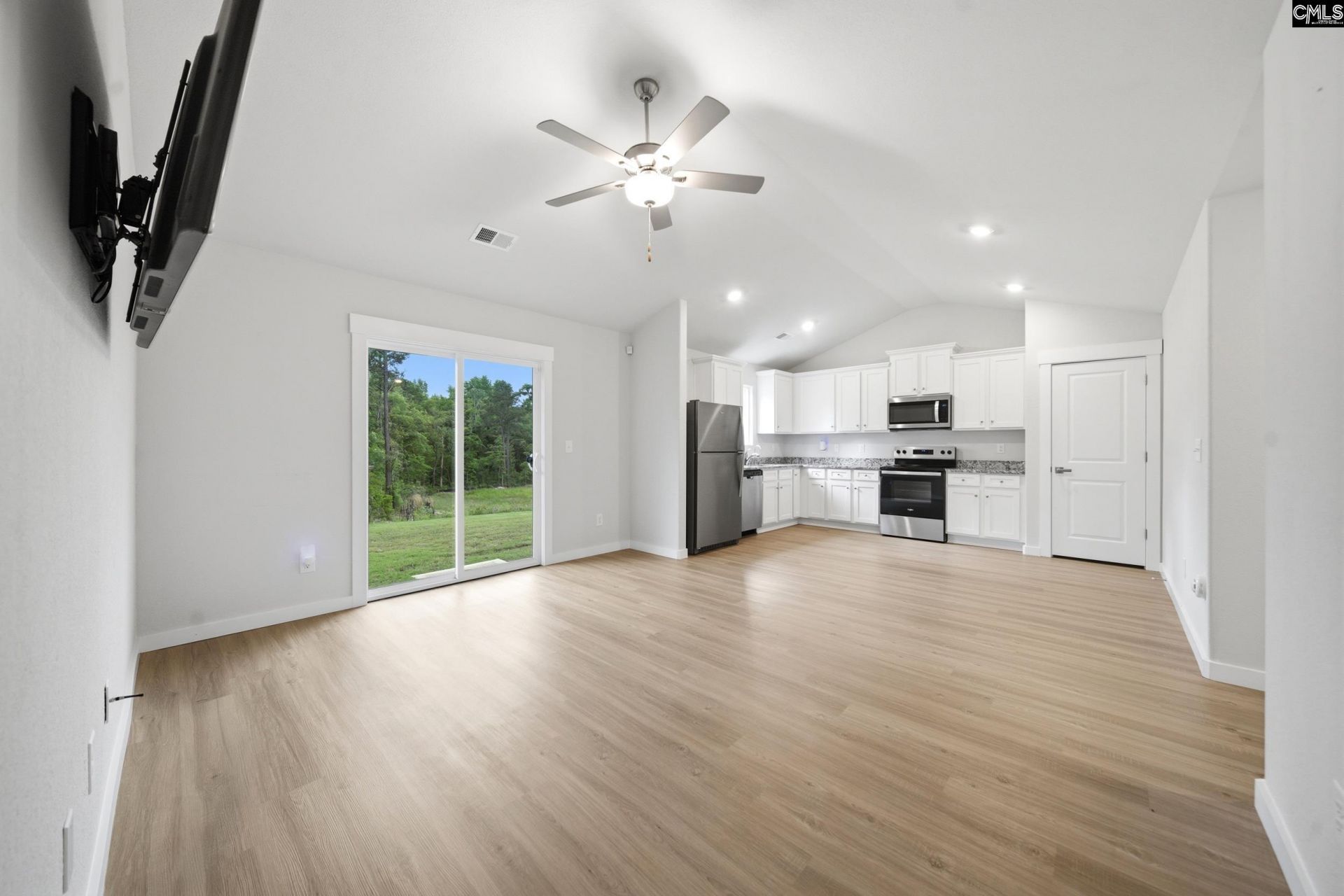 1676 Hidden Garden Lane  Photo 9
