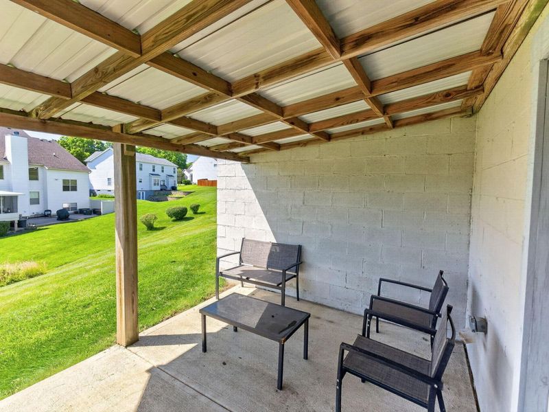 313 Weatherburn Drive, Pataskala, OH 43062 Photo 14