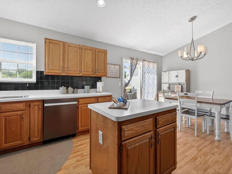 313 Weatherburn Drive, Pataskala, OH 43062 Photo 38