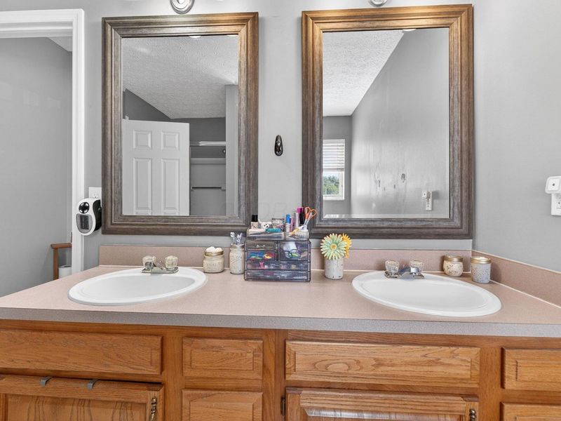 313 Weatherburn Drive, Pataskala, OH 43062 Photo 56