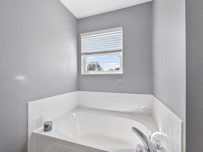 313 Weatherburn Drive, Pataskala, OH 43062 Photo 58