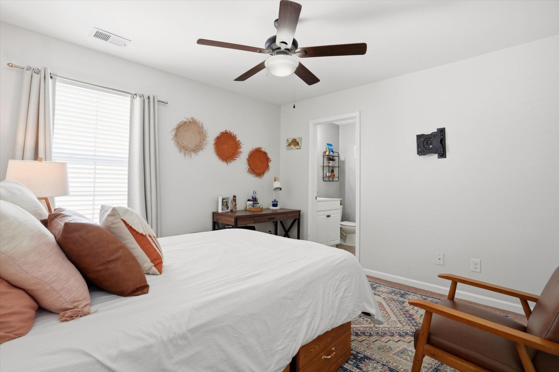 1311 Hermitage Lane Photo 32