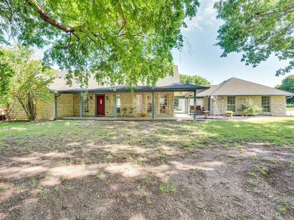 1511 Tower Road , Midlothian, TX 76065