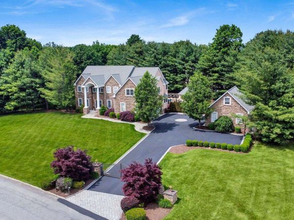 9 Tyler Court, Mahopac, NY 10541