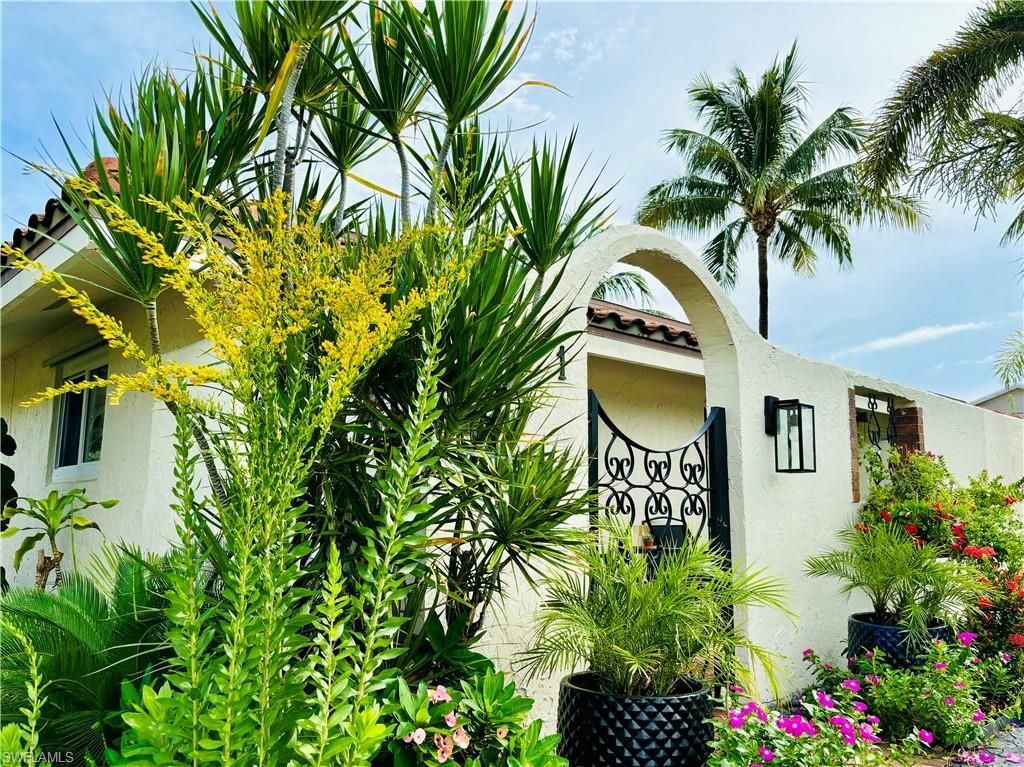 1455 Curlew Ave, Unit 1, Naples, FL 34102 Photo