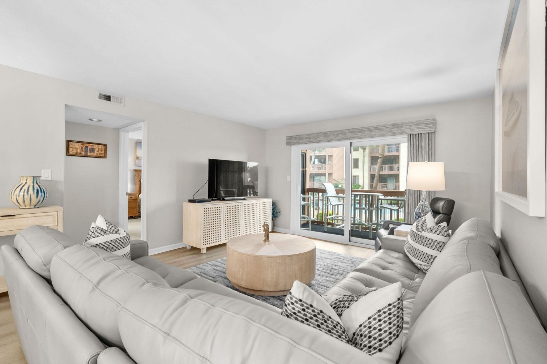 5507 N Ocean Blvd. Photo 11