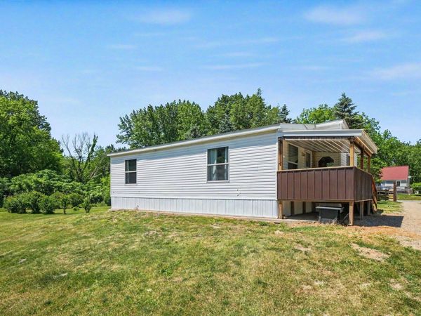 68699 38th Avenue, Covert, MI 49043