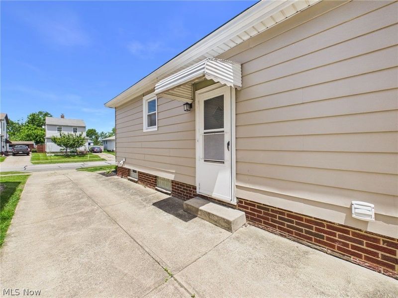 4315 Russell Avenue, Parma, OH 44134 Photo 4