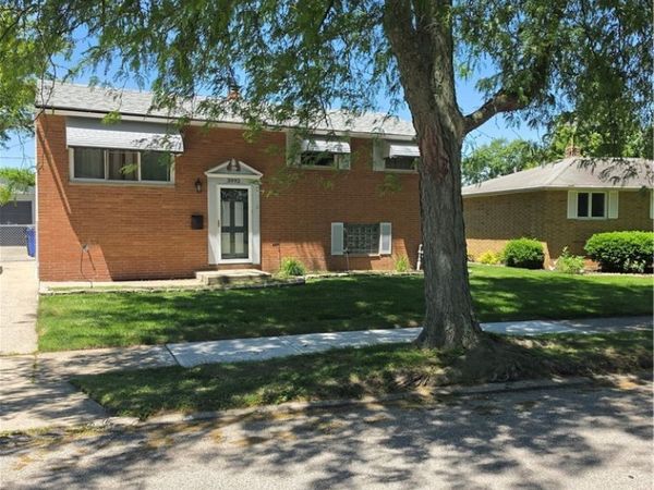 3992 W 176th Street , Cleveland, OH 44111