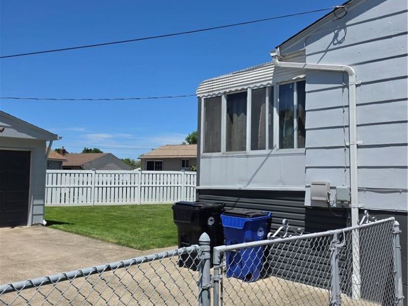 3992 W 176th Street , Cleveland, OH 44111 Photo 34