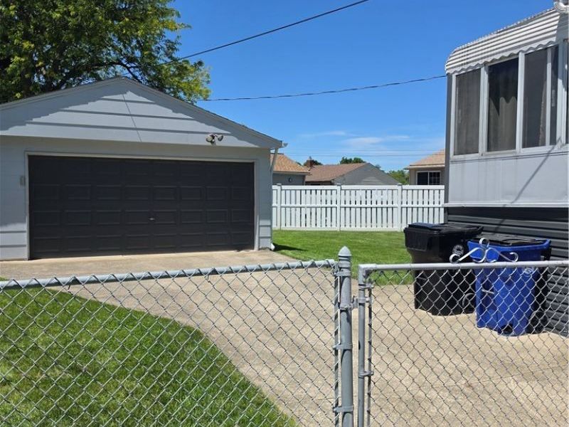 3992 W 176th Street , Cleveland, OH 44111 Photo 35