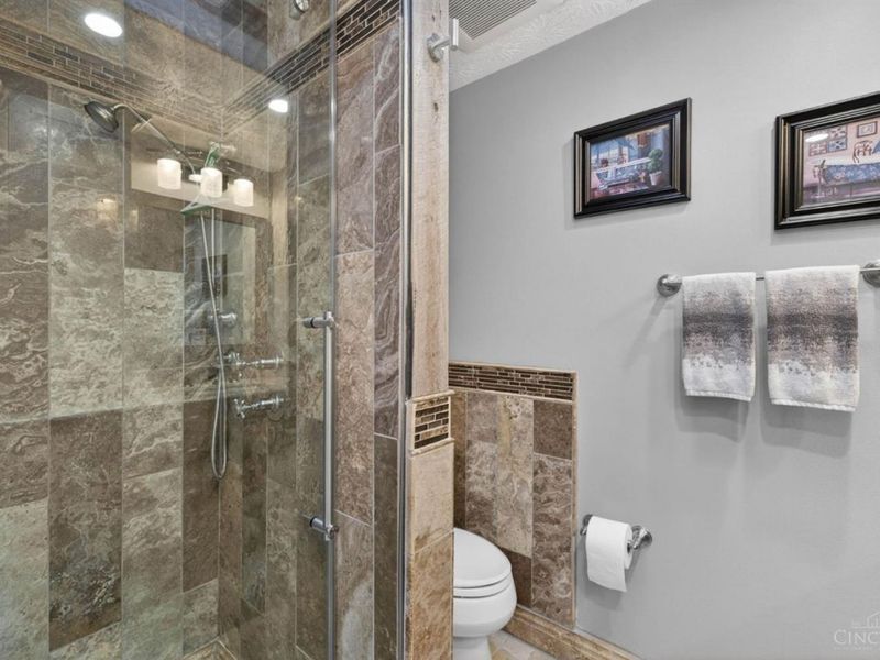 194 Assisiknoll Court, Delhi Twp, OH 45238 Photo 26
