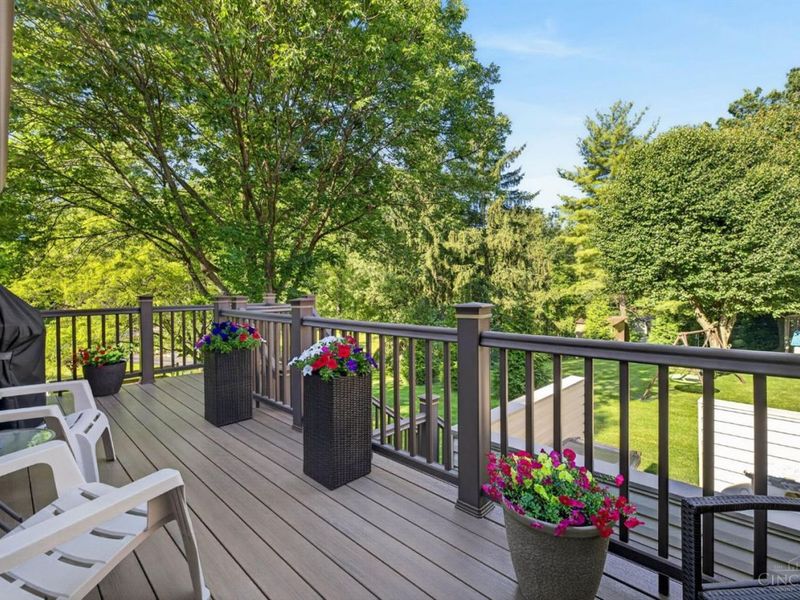 194 Assisiknoll Court, Delhi Twp, OH 45238 Photo 7