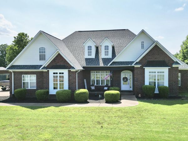 643 Blackmon Street , Medina, TN 38355