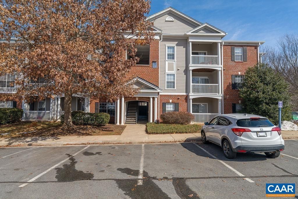 157 Yellowstone Dr , Unit 205, Charlottesville, VA 22903 Main Photo