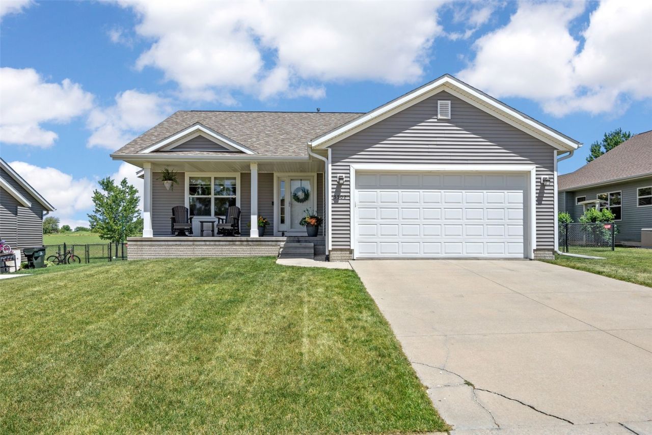 5502 Ruhd Street Sw, Cedar Rapids, IA 52404 Main Photo