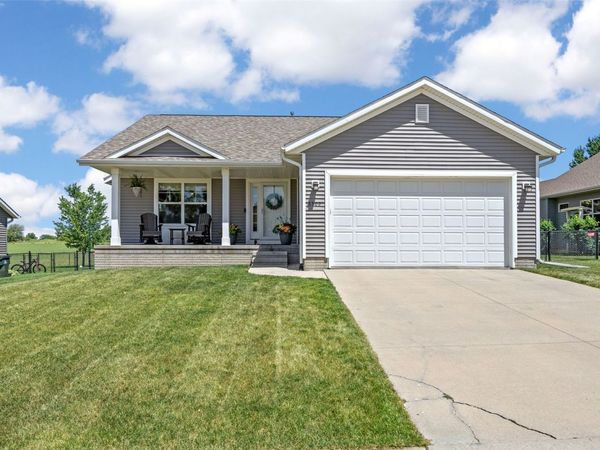 5502 Ruhd Street SW, Cedar Rapids, IA 52404