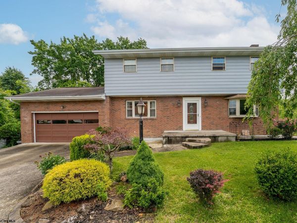 107 Oakview Drive, Morgantown, WV 26505