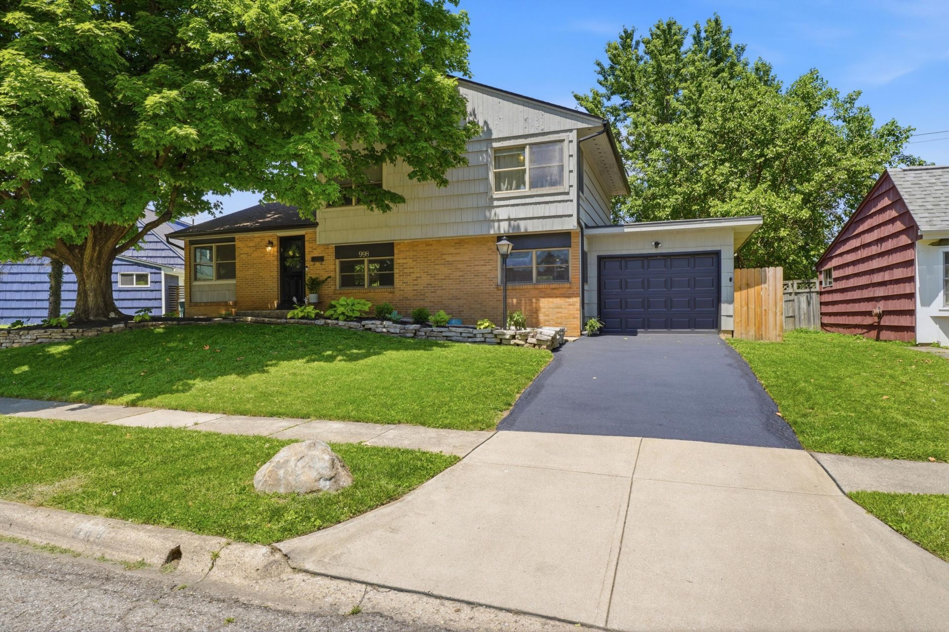 998 Afton Road, Columbus, OH 43221 Main Photo