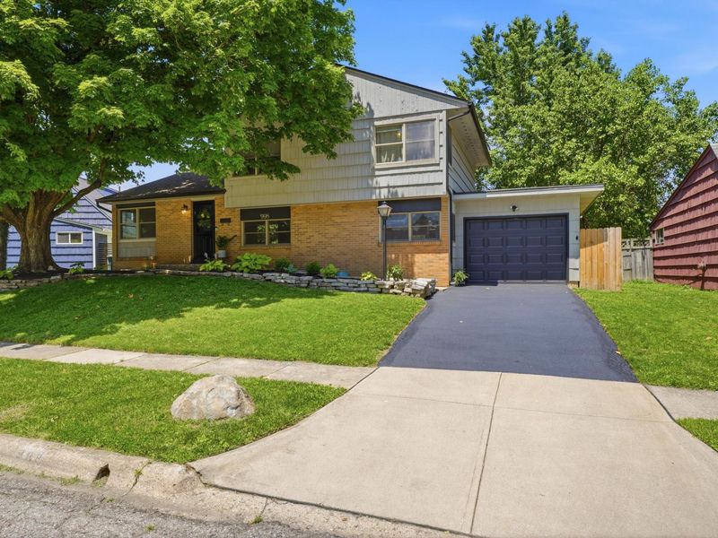 998 Afton Road, Columbus, OH 43221 Photo 1