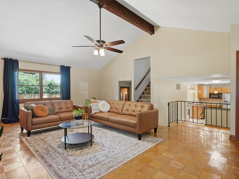 998 Afton Road, Columbus, OH 43221 Photo 10