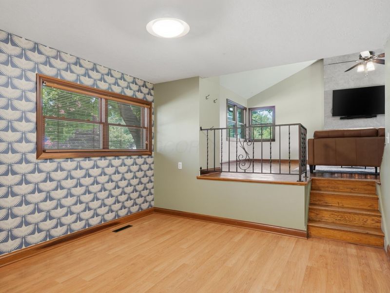 998 Afton Road, Columbus, OH 43221 Photo 12