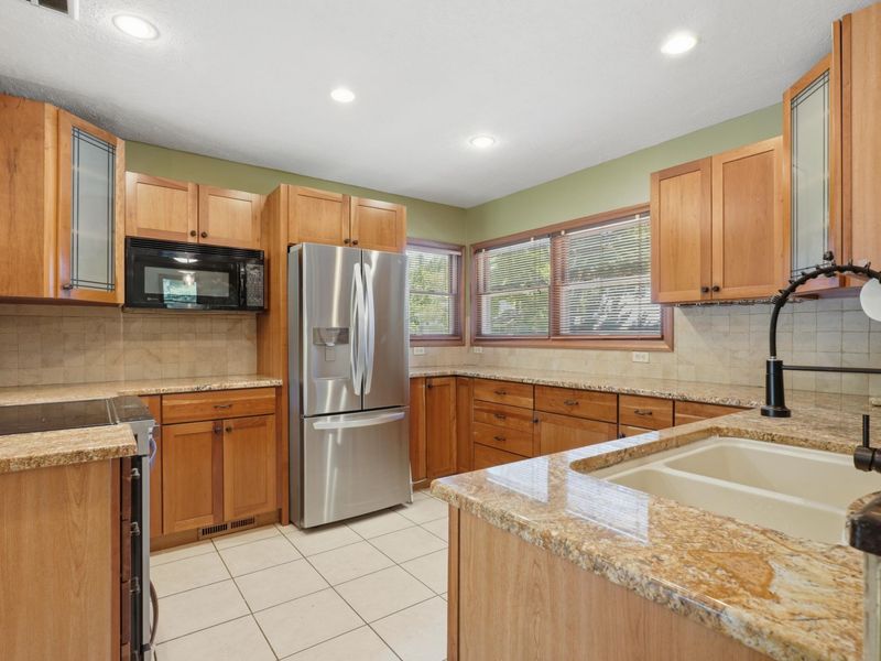 998 Afton Road, Columbus, OH 43221 Photo 17